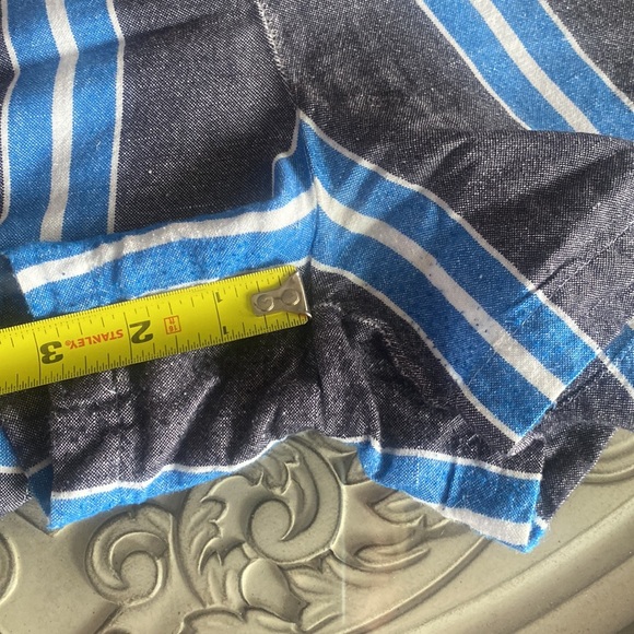 Linen shorts - super cute shorty shorts! Medium - Picture 4 of 4